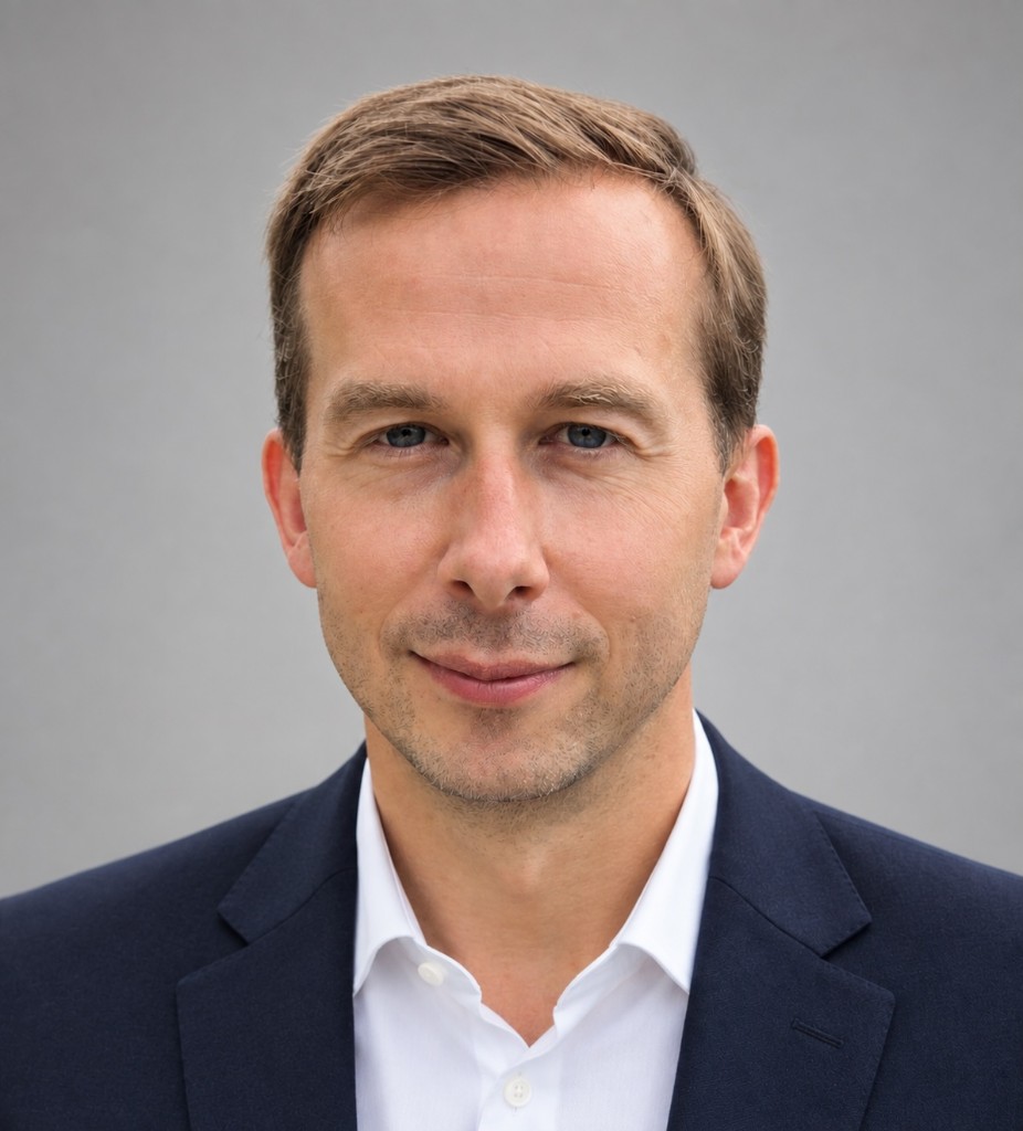 Dr. Vladimir Esin